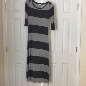 GAP maxi dress. Small / S. Dark/Light gray stripes